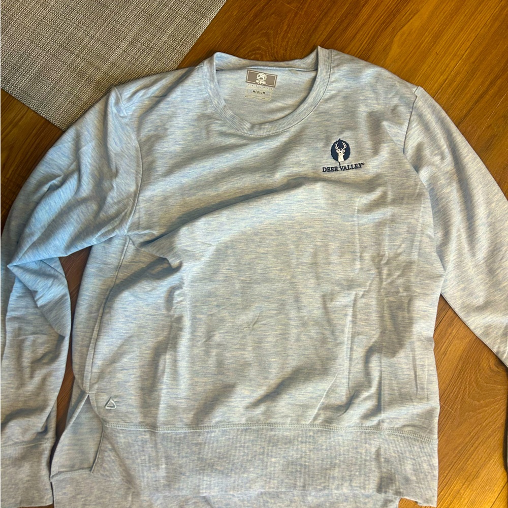 Light blue lightweight crewneck sweater-Deer Valley